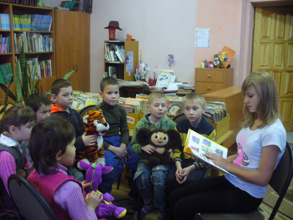 Воспитанники Ильинской специальной (коррекционной) школы-интерната для детей-сирот, с ограниченными возможностями здоровья